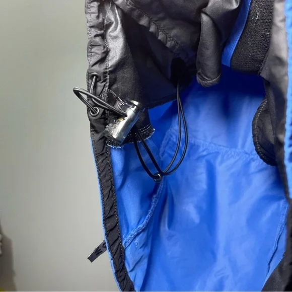 The North Face Women blue and black full zip fannu pack windbreaker jacket in S - Picture 8 of 10